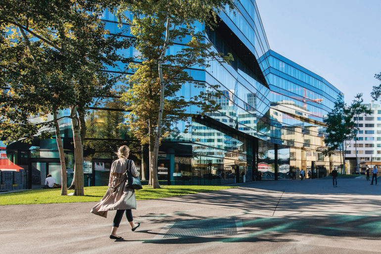 Geschäftsbericht Corporate Communication Reporting Konzeption Kreation Kommunikationsagentur Zürich Online