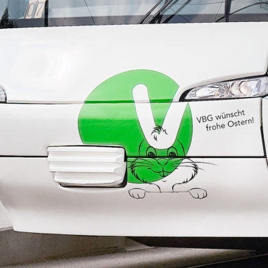 Öffentlicher Verkehr Fahrzeugbeschriftung Promotion Konzeption Ostern Kommunikationsagentur Zürich
